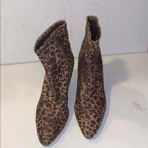 Impo cheetah suedy stretchy 9w